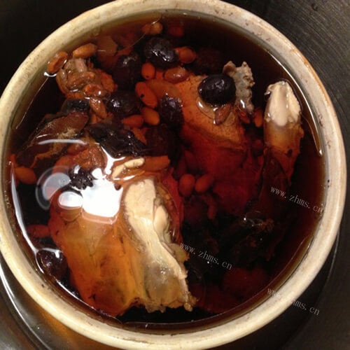 自制牛肝菌童子鸡汤