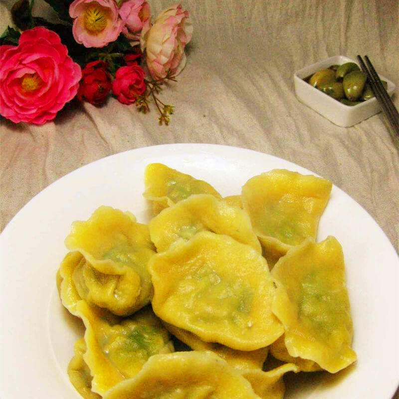 好吃的菠菜粉丝鸡蛋蒸饺