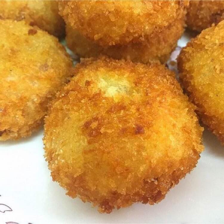 香脆的培根可乐饼