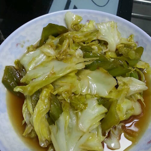美味的咖喱卷心菜