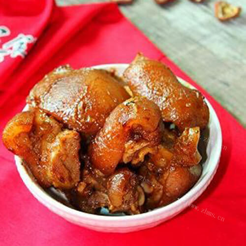 好吃的电饭锅版红烧猪蹄