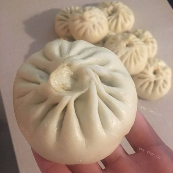 自制青菜香菇虾仁包子