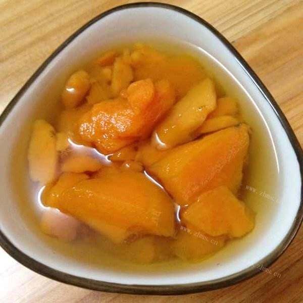 美味的煎堆番薯糖水