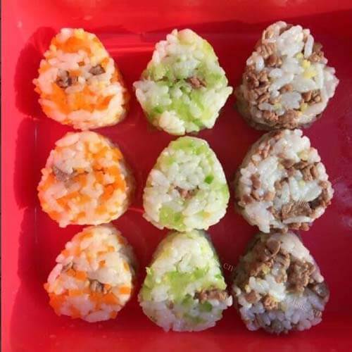 美味三色饭团
