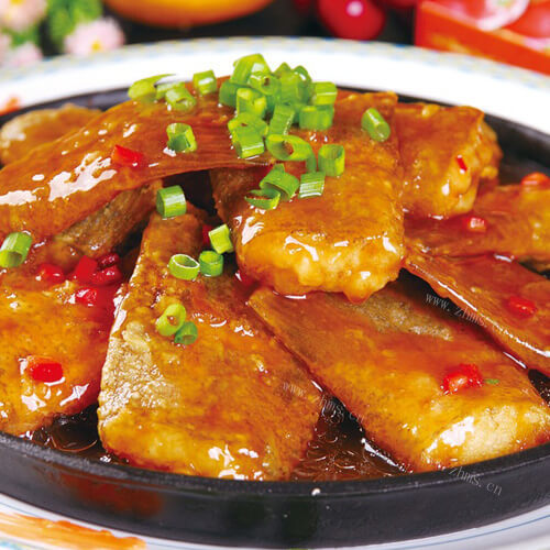 美味的酸辣扁鱼尾