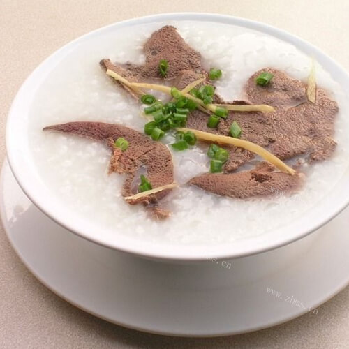 香浓美味的杂米猪肝粥
