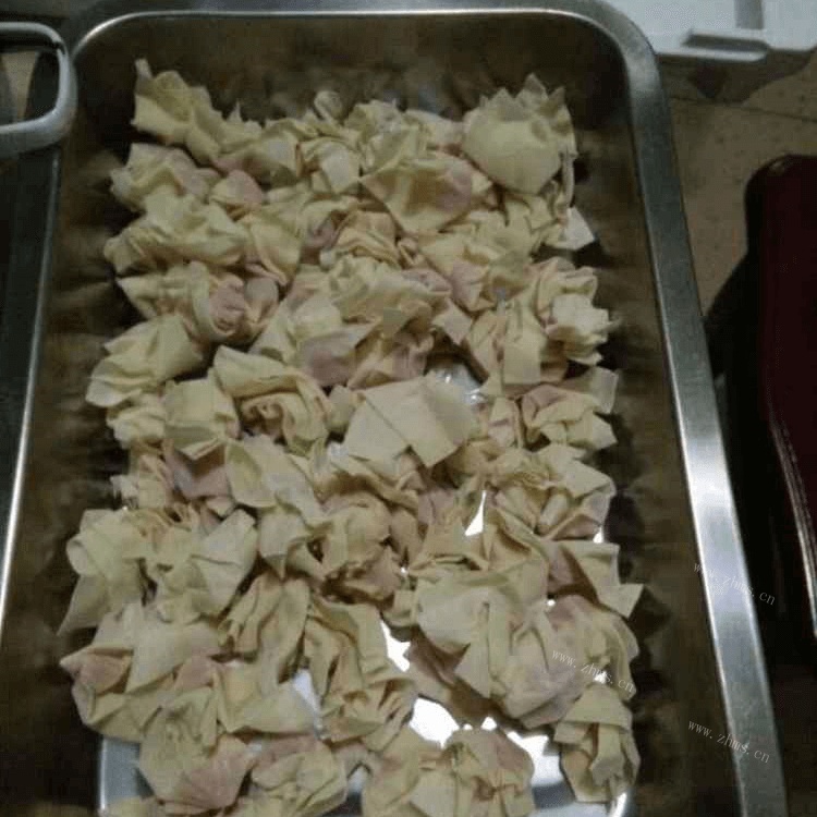 美味的鲜肉小馄饨做法图解5)