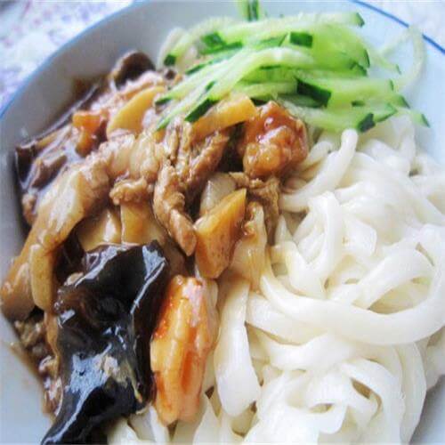 鲜美的胶东海鲜打卤面