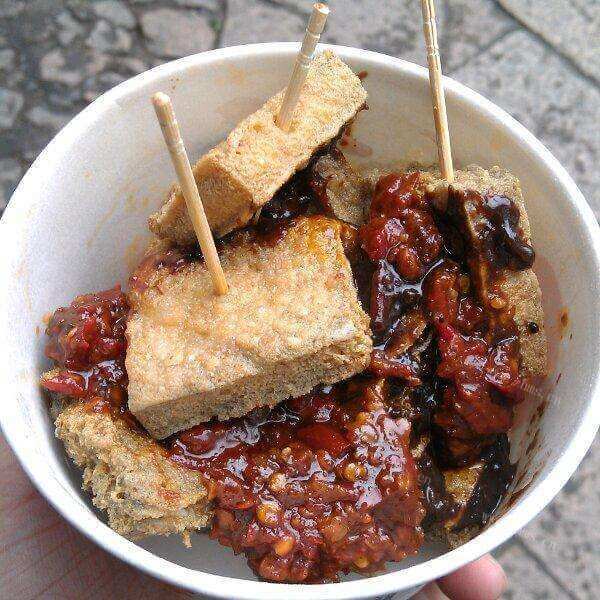  美味蘑菇烧蹄髈