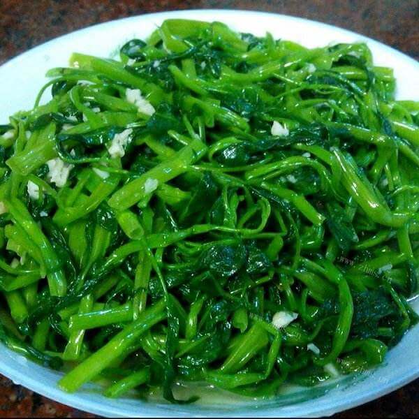 美味的蒜香空心菜