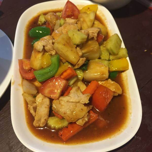 美味的菠萝肉球