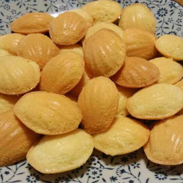 酥香的原味迷你玛德琳