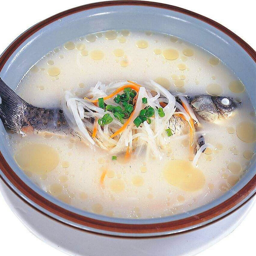 好吃的小鲫鱼萝卜汤