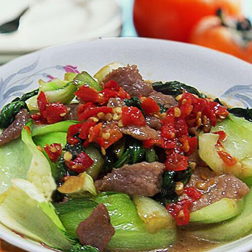 好吃的辣炒肉片油菜
