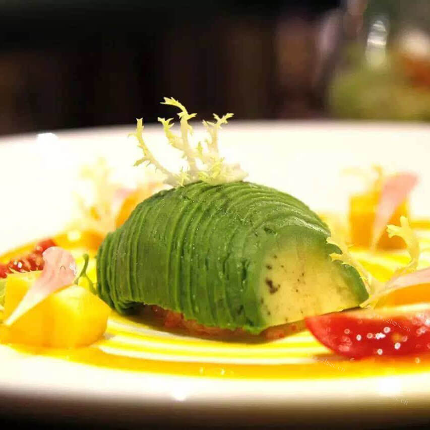 夏季牛油果蟹肉沙拉