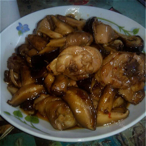 好吃的鹅肉炒香菇