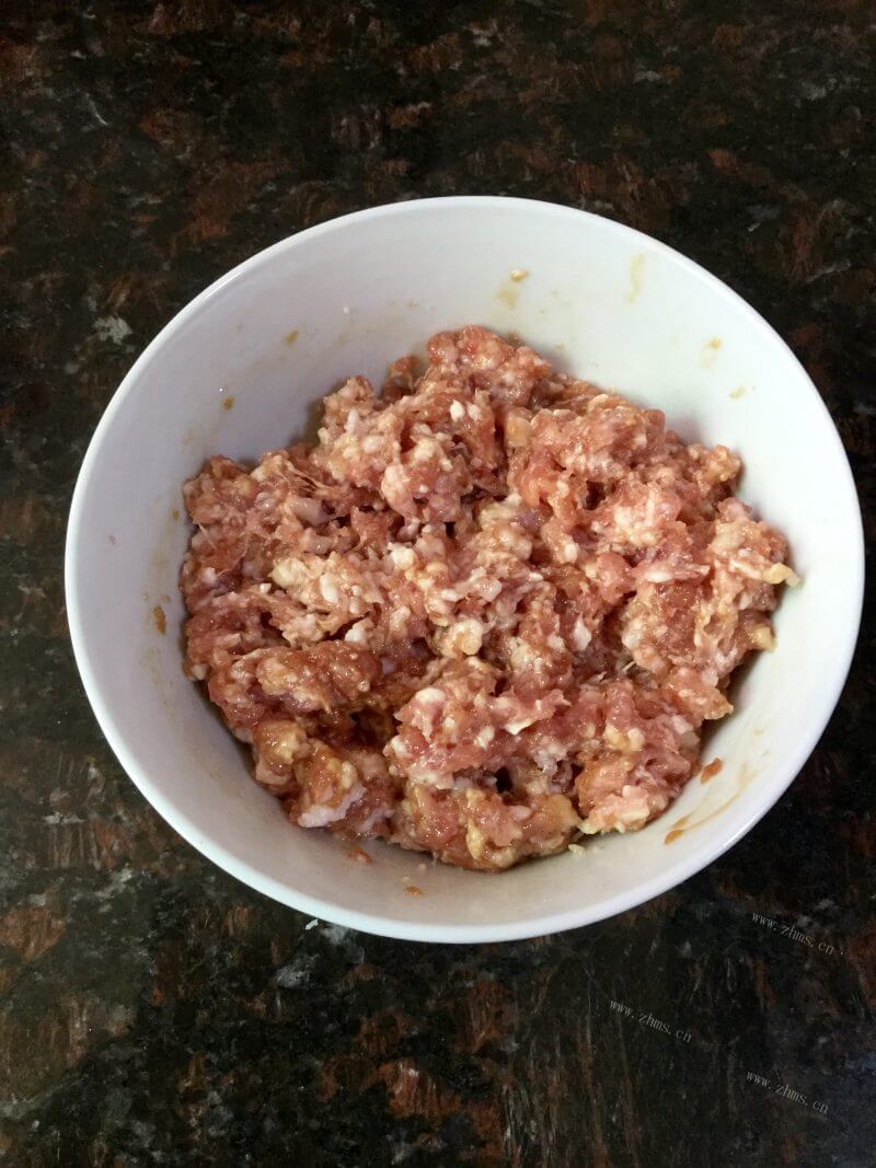 美味鲜美肉饼做法图解4)