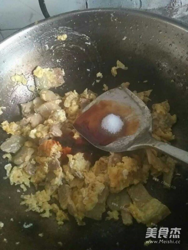 好吃的五花肉炒鸡蛋做法图解6)