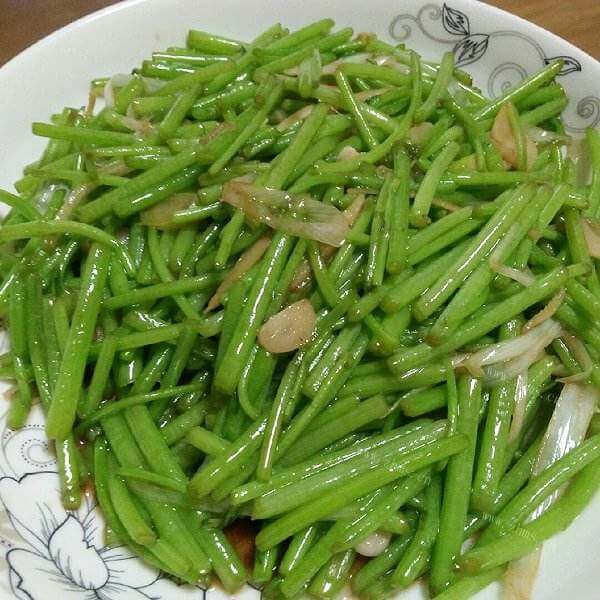 家常味道炒泥蒿