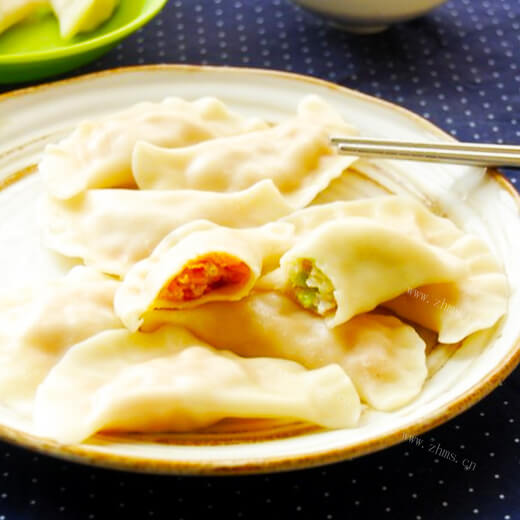 美味的沙葱猪肉饺子