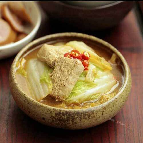 好吃的白菜炖冷冻豆腐