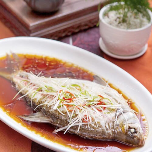 美味的清蒸马哈鱼尾