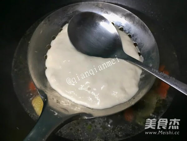 暖胃的海参疙瘩鸡蛋汤做法图解5)