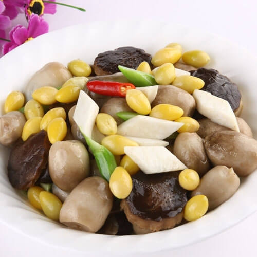 美味炝炒蘑菇
