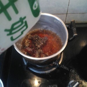 简单的自制奶茶做法图解3)