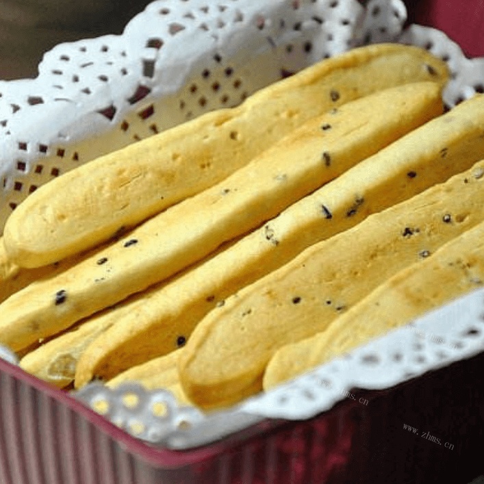 美味奶香饼干棒