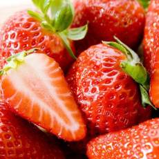 冰凉冻草莓
