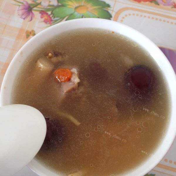 营养花胶莜麦羊骨汤