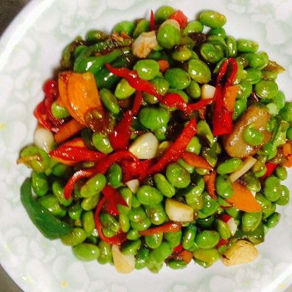 营养美味的毛豆炒肉块