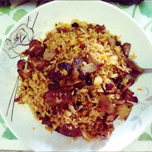 美味老干妈腊肠炒饭
