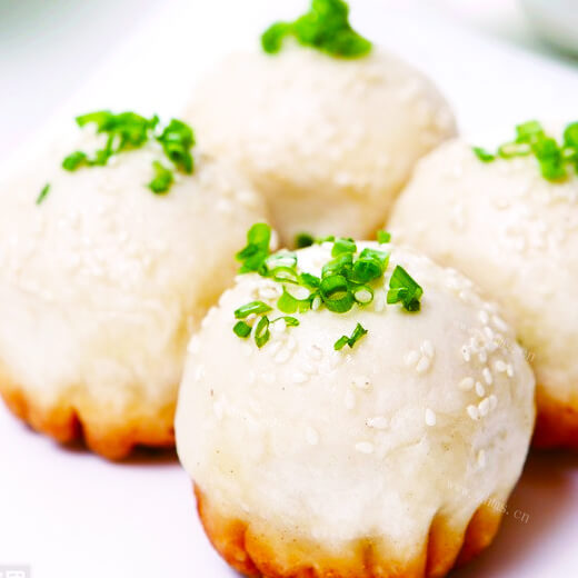 美味的香菇虾仁生煎包