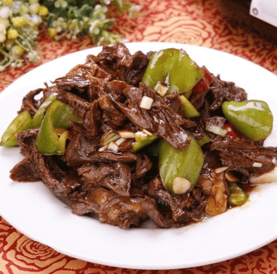 美味的瘦肉爆炒猪心