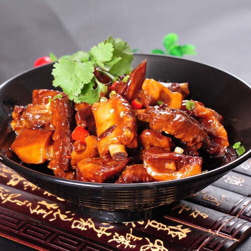 美味的嘎巴锅排骨 