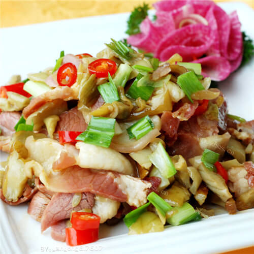 美味的黄瓜炒风吹肉