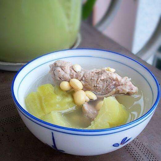 好喝的黄豆苦瓜骨头汤
