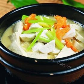 鲜美的砂锅蚬子炖豆腐