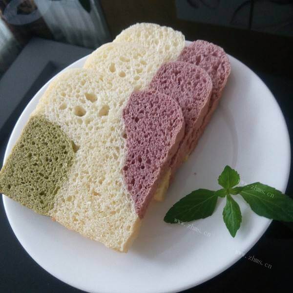 美味三色辫子吐司