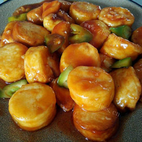 美味的辣椒焖日本豆腐