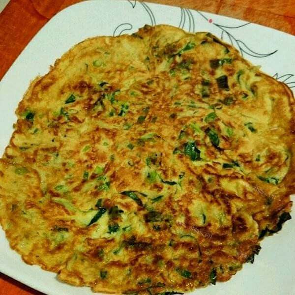 美味的芹菜汁捞饼