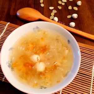 营养皂角米银耳莲子汤