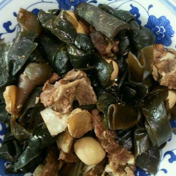美味牛腩炖海带结 