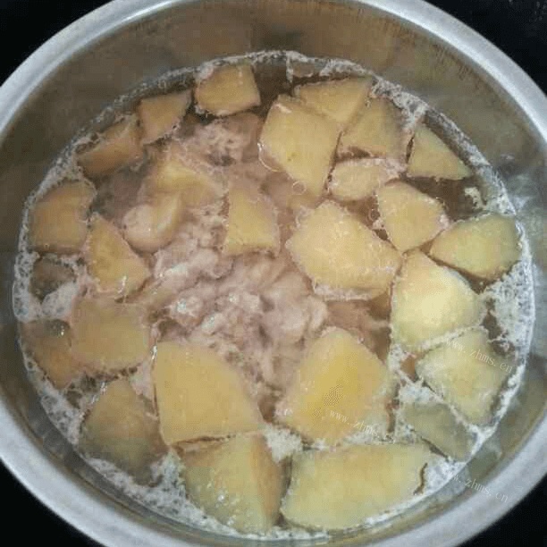 美味的苹果瘦肉汤做法图解5)