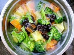 美味的五色鸡片做法图解3)