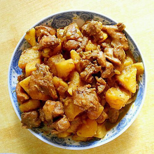 美味的啤酒土豆鸡块