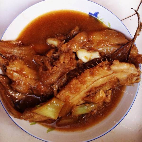 美味的酱烧海参 