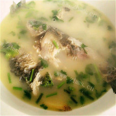 营养丰富的白瓜鱼头汤